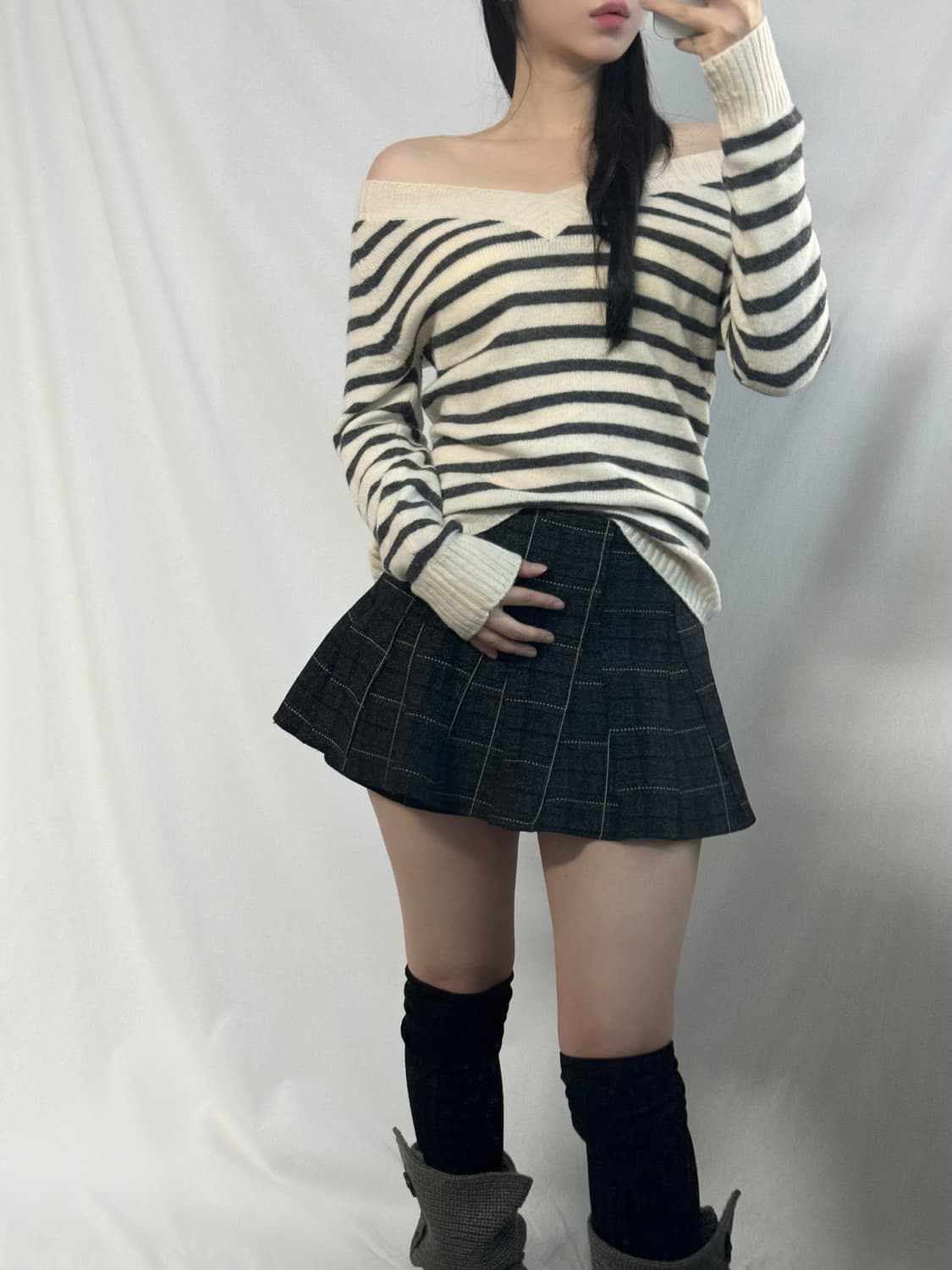 와이드 넥 울 니트 체크 패턴 미니 팬츠 2pcs SET 상품이미지10