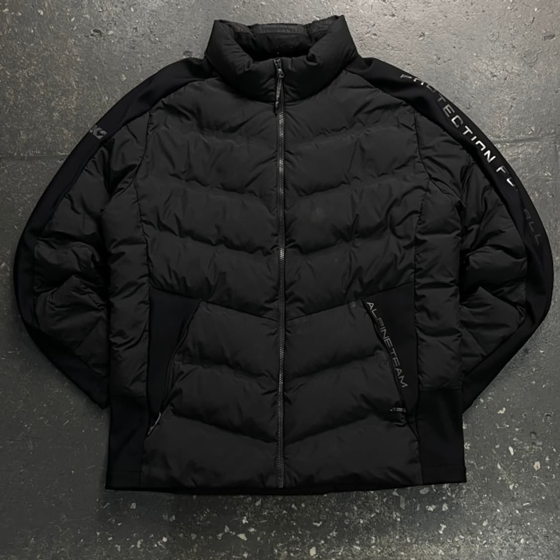 105  K2 경량패딩 상품이미지1