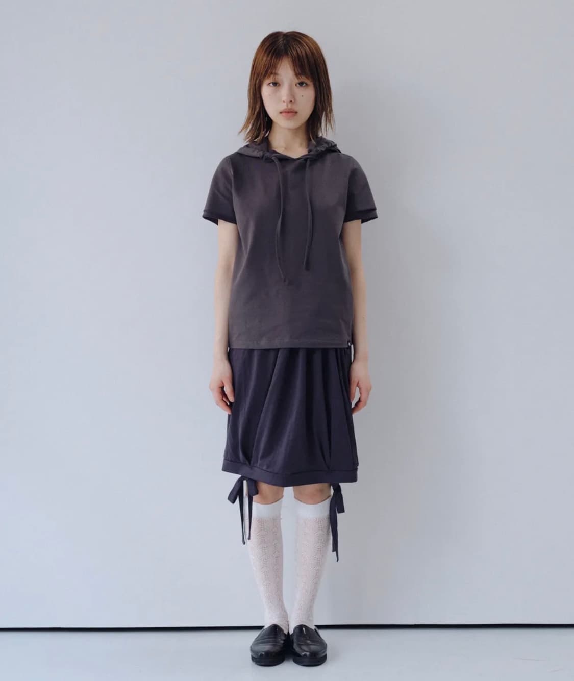 오헤시오 후드 레이어드 슬리브 티셔츠 차콜 상품이미지2