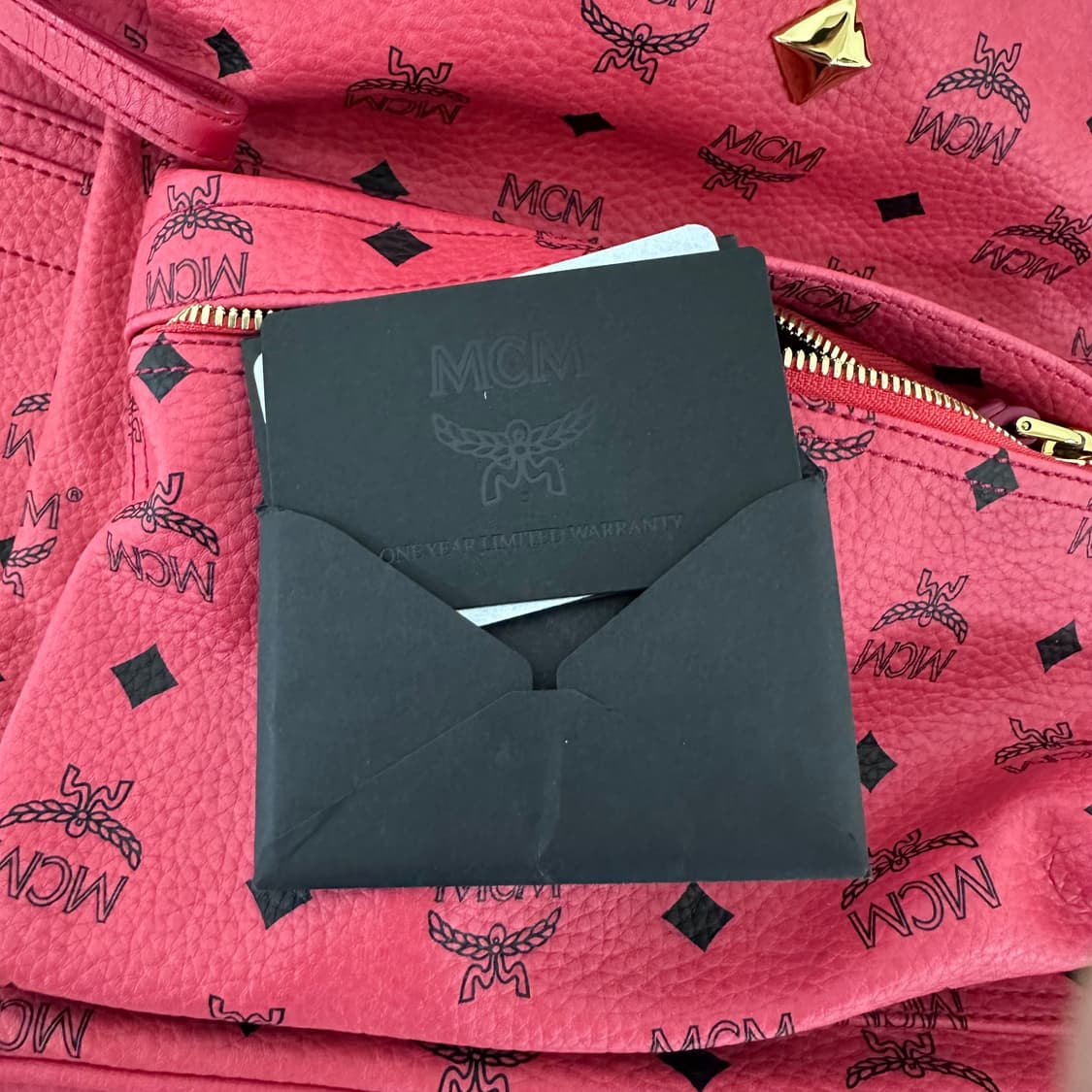 엠씨엠 MCM 비세토스 스터드 핑크 백팩 가방 (정품) / 아쉬운 이염 상품이미지7
