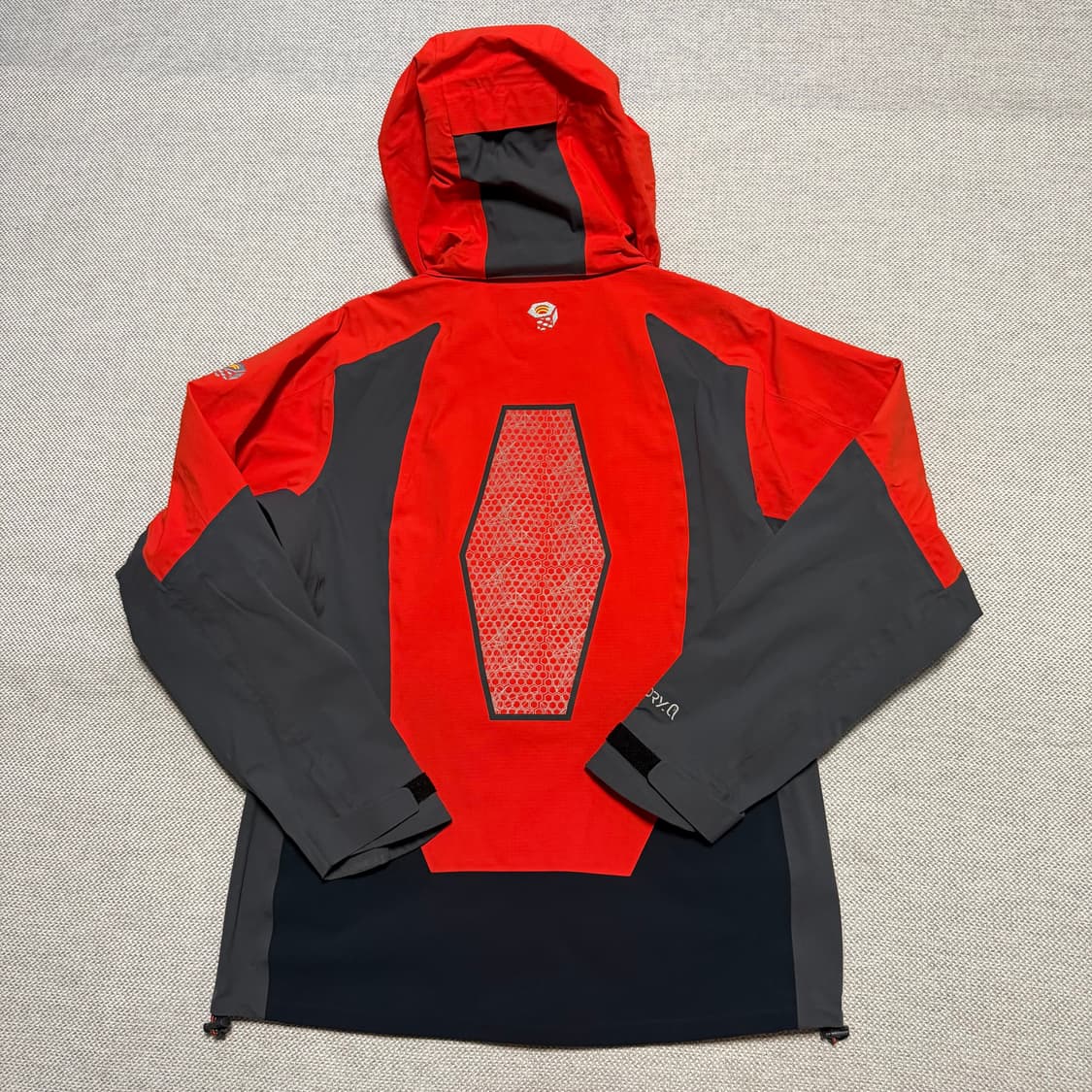 마운틴하드웨어 DRY.Q 바람막이 자켓 상품이미지8