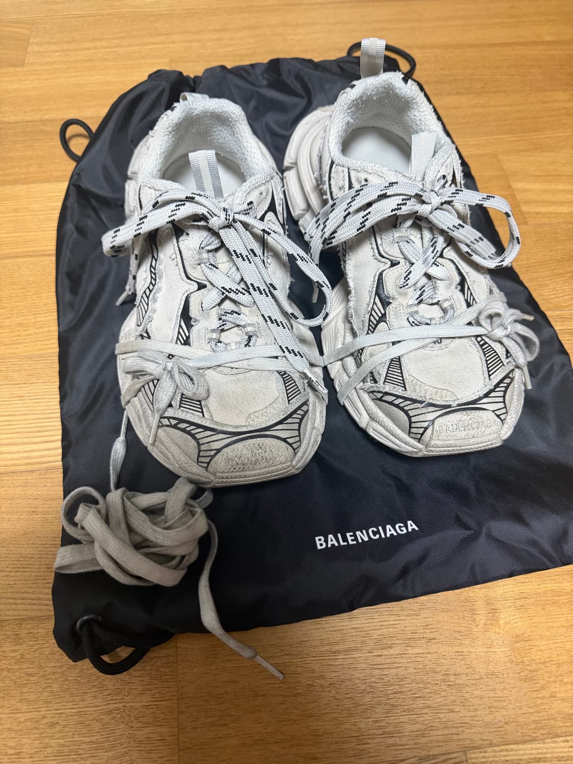 발렌시아가 3xl 스니커즈 베이지 40 상품이미지1