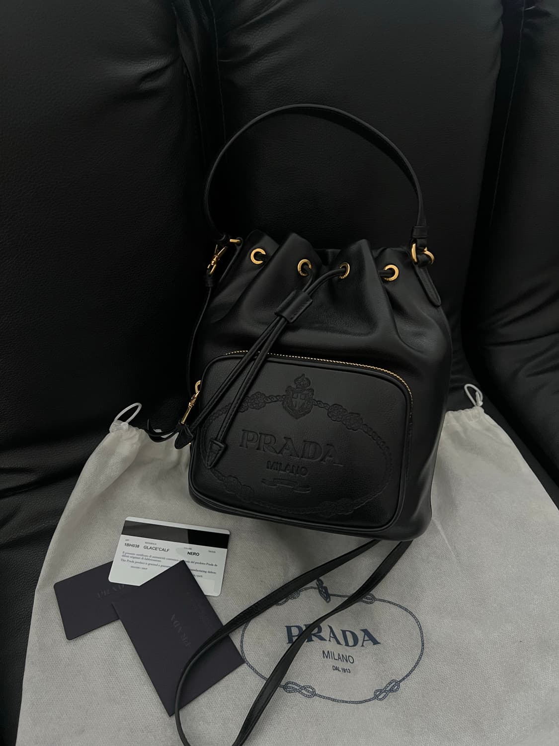 프라다 레더 버팃백 복조리 상품이미지1