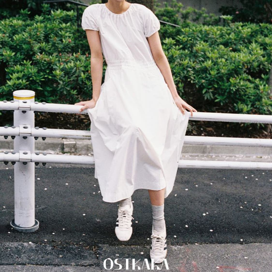 (새상품) 오스트카카 드로우 스트링 맥시 원피스 화이트 상품이미지8