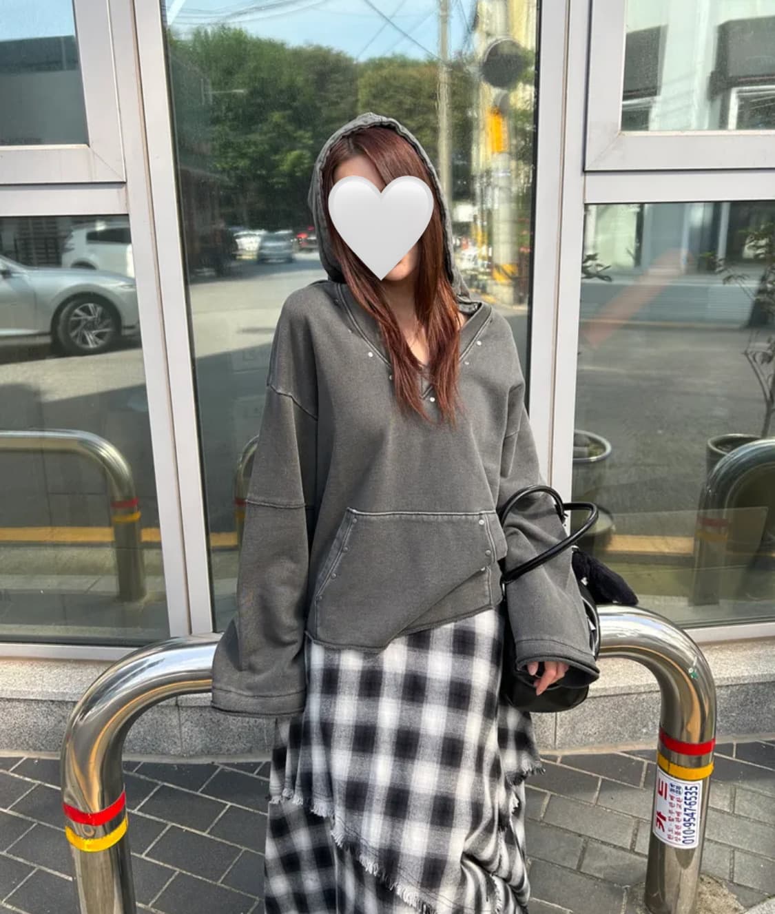 오디너리 홀리데이 브이넥 후드티 (뒤에 착샷o) 상품이미지5