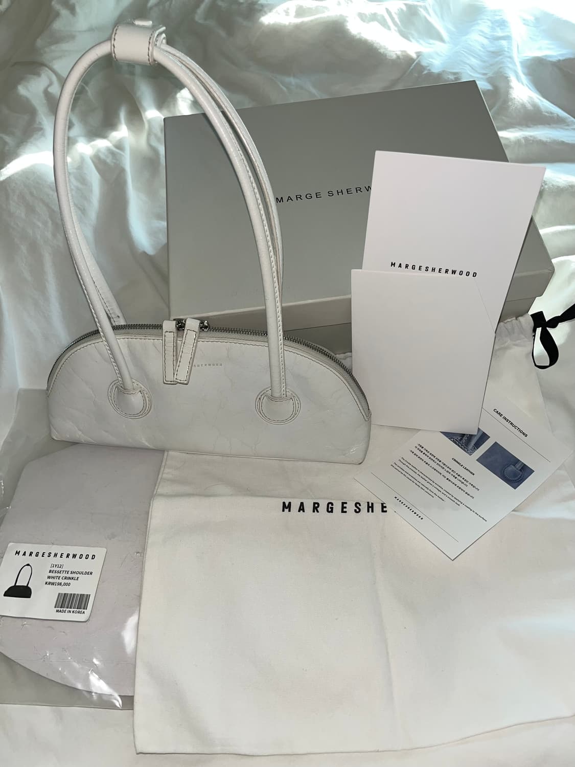 *구성품 풀세트 보유* 마지셔우드 베셋 링클 숄더백 화이트 상품이미지1