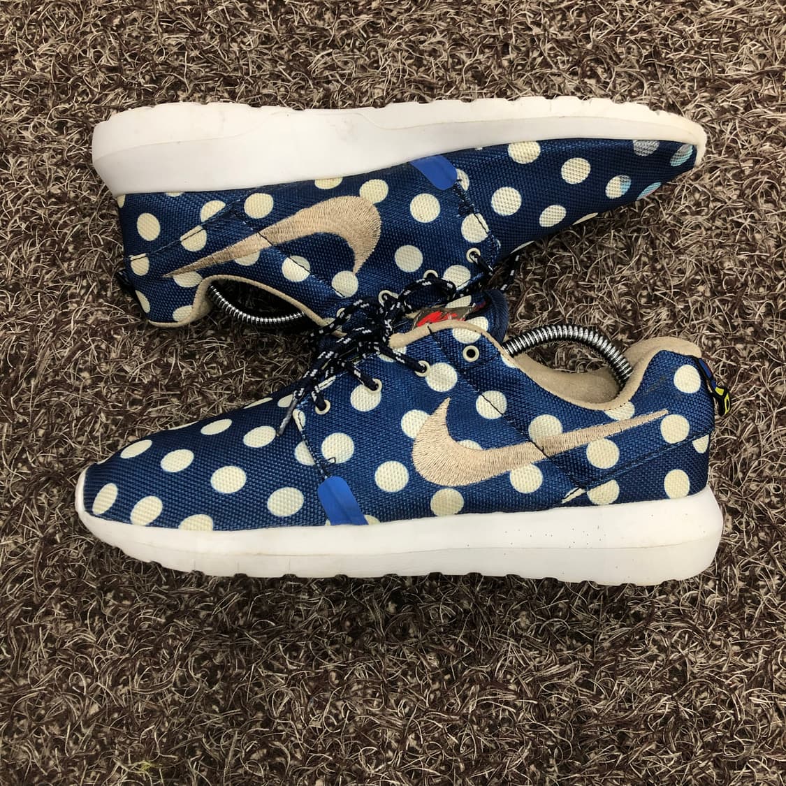 나이키 로쉐런 뉴욕시티 도트 스니커즈 운동화 러닝화 상품이미지3