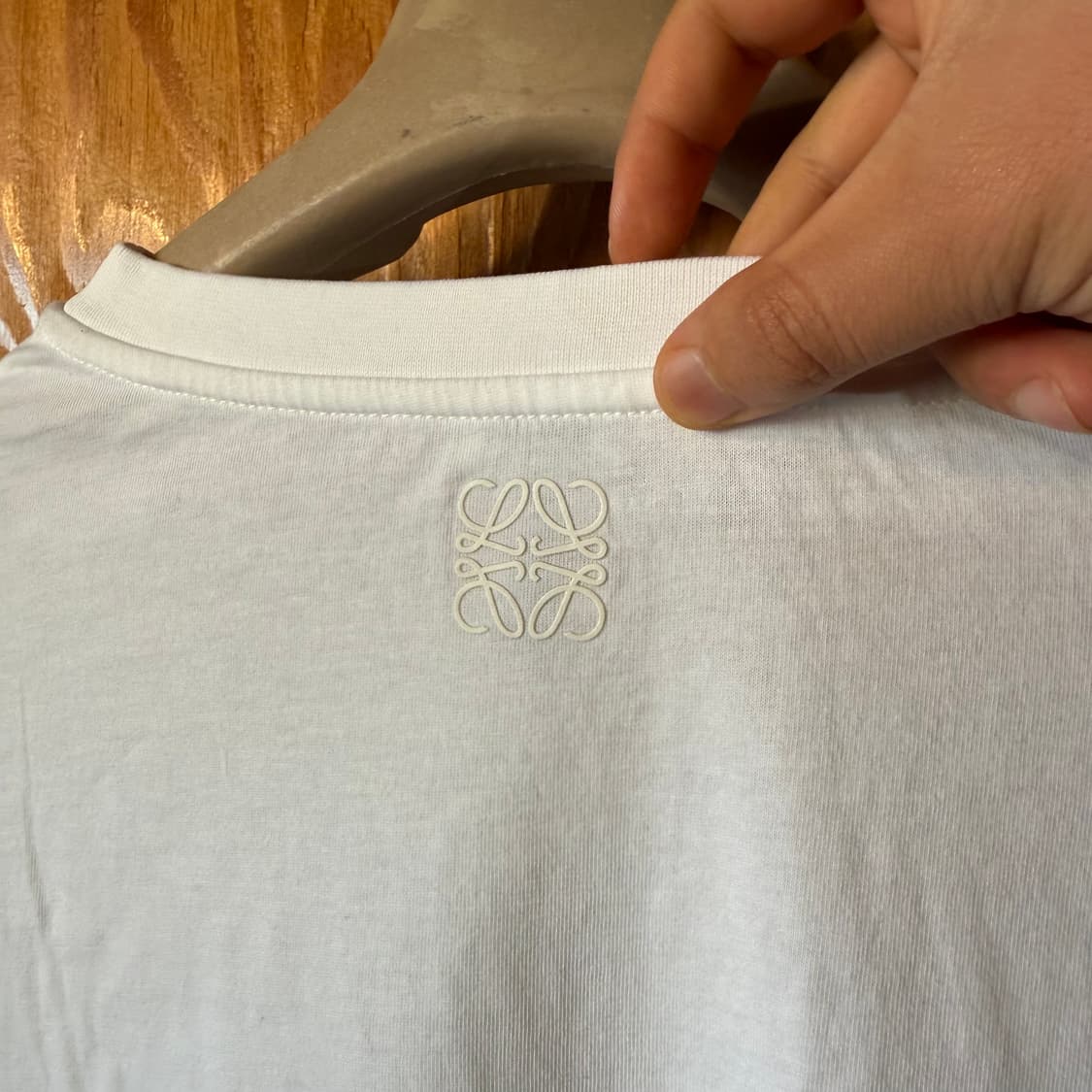 로에베 Fire of youth 아나그램 반팔 티셔츠 판매 합니다. 상품이미지7