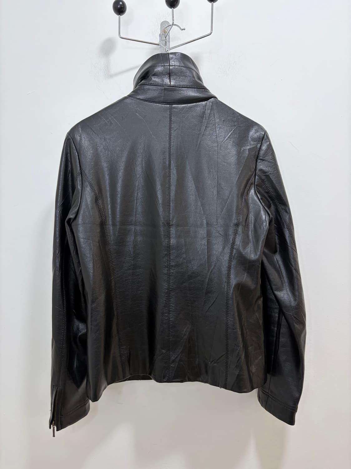 MICHEL KLEIN 사선 하이넥 페이크 레더 자켓 상품이미지8