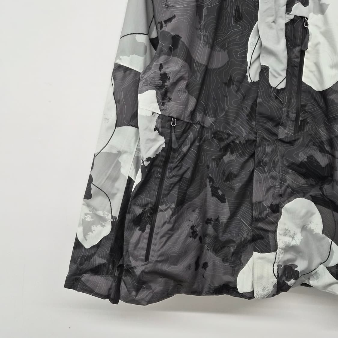 노스페이스 바람막이 블랙 / 패턴 남성 XL 상품이미지2