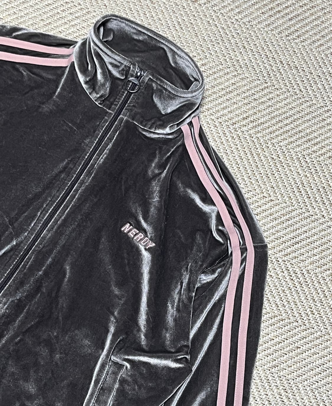 널디 오버핏 벨벳 져지 트랙탑 그레이 핑크 XS 상품이미지8