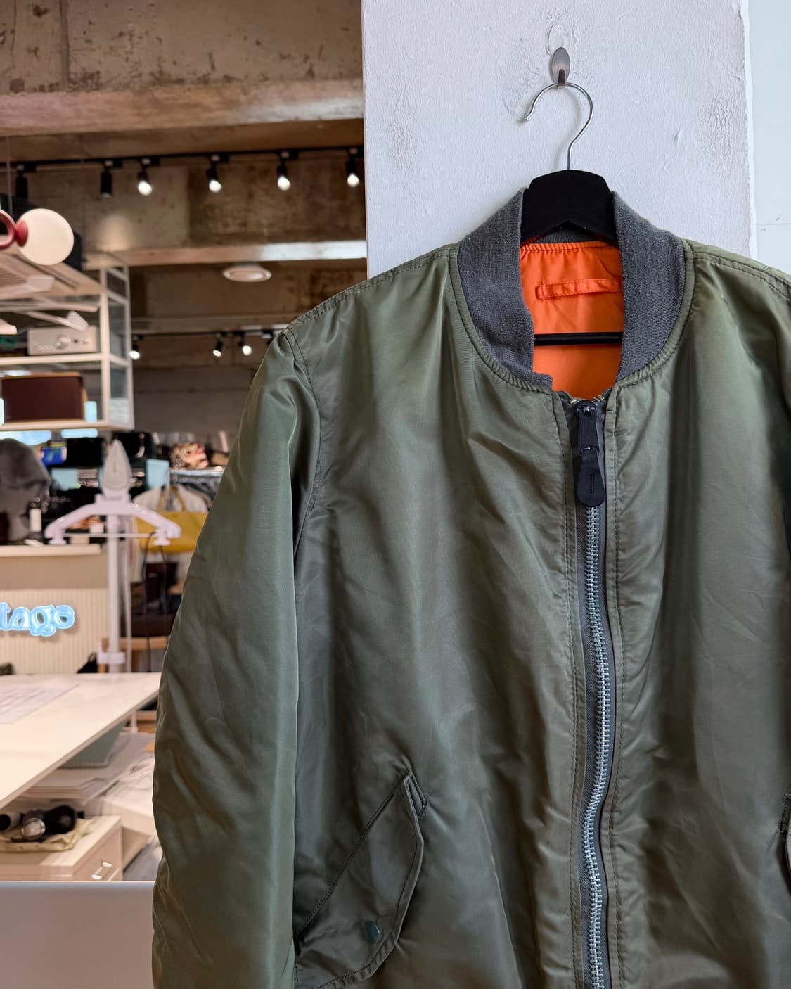 알파 인더스트리 카키 ma-1 봄버 자켓 상품이미지3