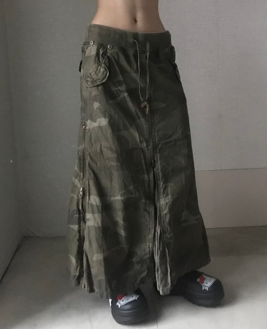 지퍼디테일 맥시 카모스커트 상품이미지4