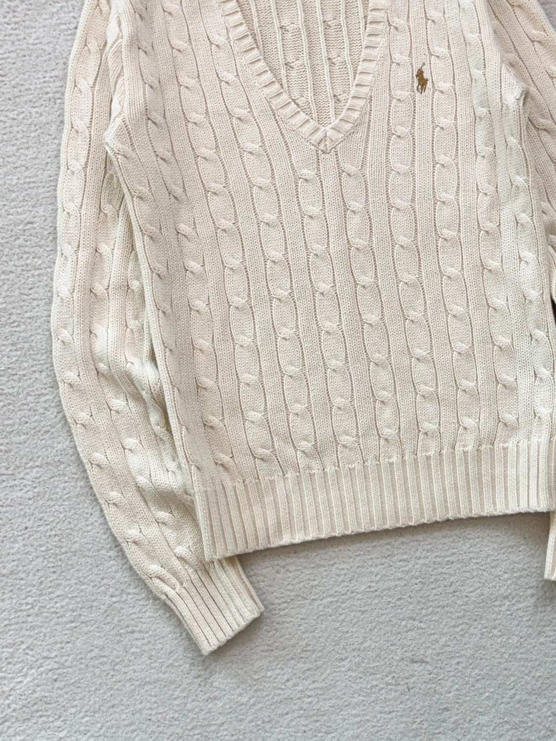 폴로 크림 케이블 니트 상품이미지3