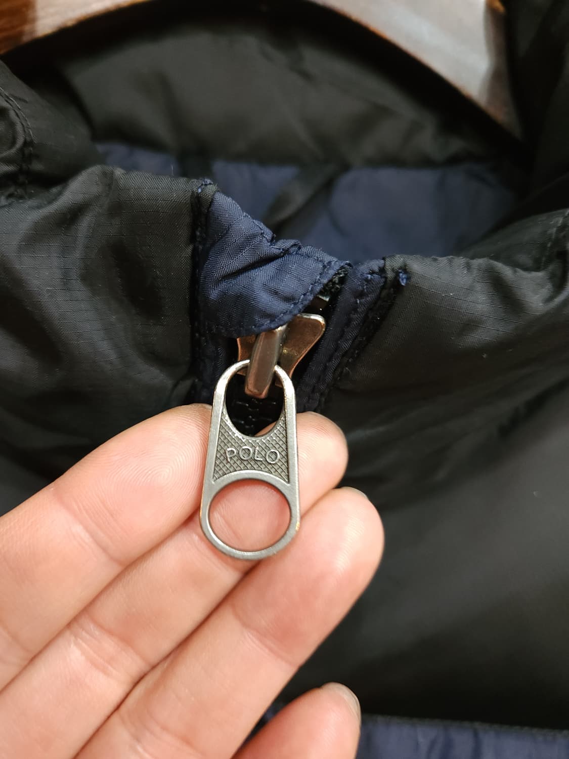 폴로 랄프로렌 배색 오리털 패딩조끼

 상품이미지2