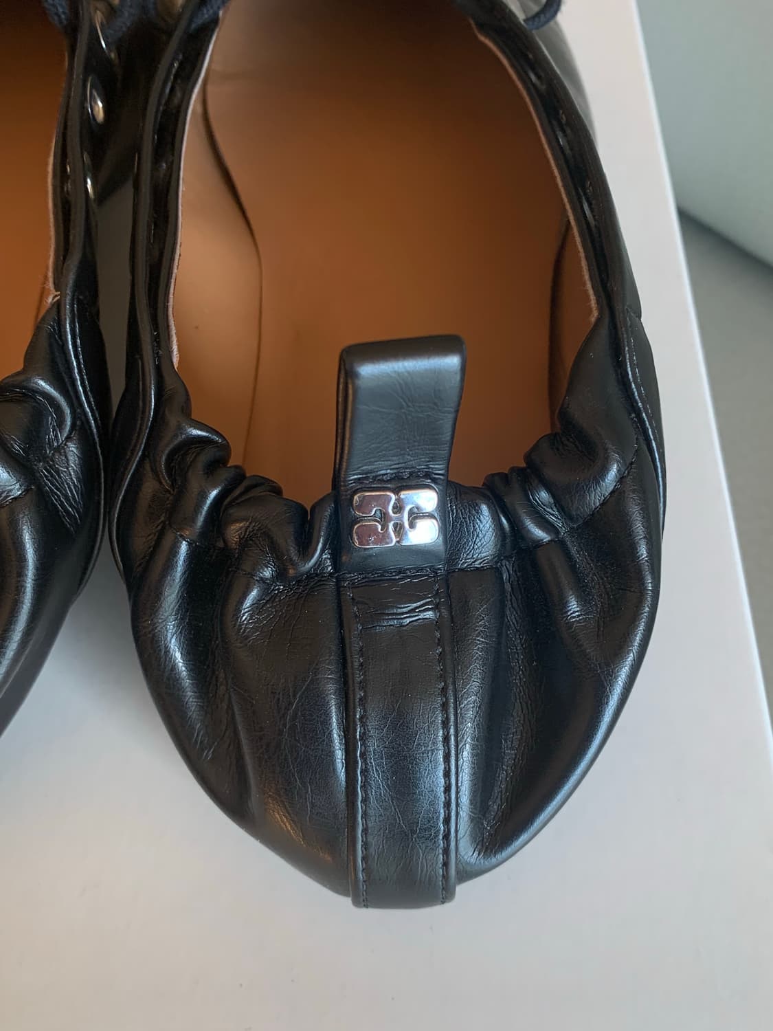 GANNI 가니 레이스업 발레리나 플랫 슈즈 블랙 38 상품이미지9