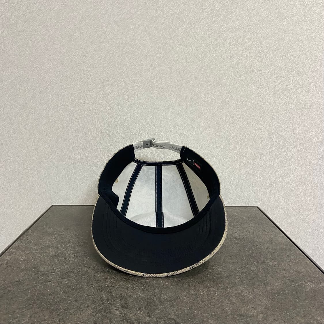 (OS) 슈프림 나이키 에어맥스 캠프캡 모자 스네이크 스킨 상품이미지5