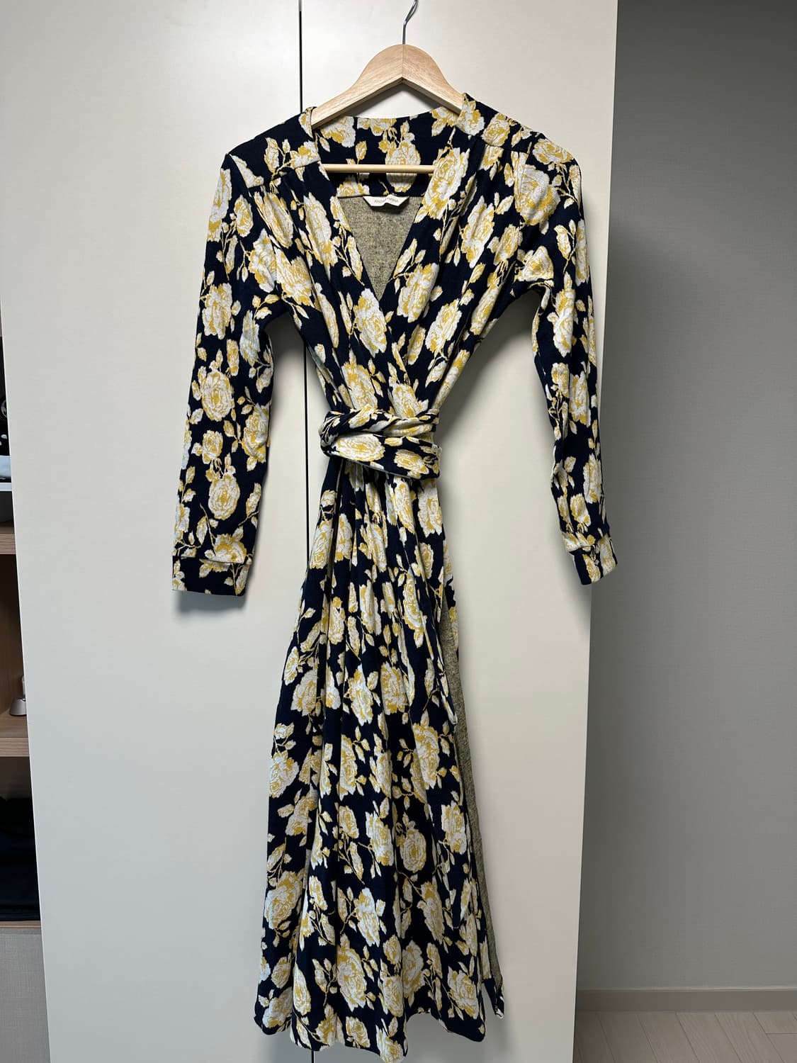 앤드류야나 플라워 패컨 랩 원피스 상품이미지3