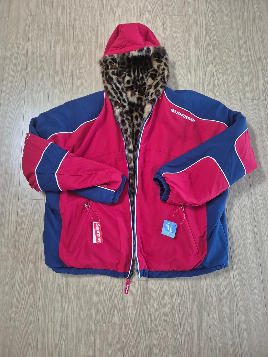 [L]슈프림 포우 퍼 리버시블 후드 트랙 자켓 레드 - 25SS 상품이미지1