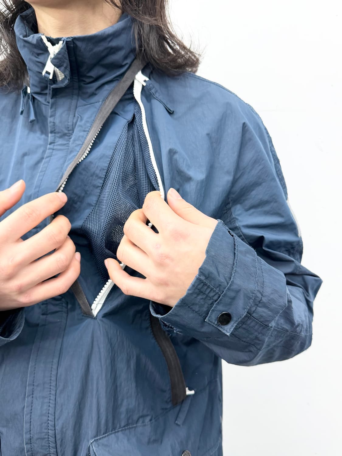 Armani Exchange Technical Anorak 상품이미지3