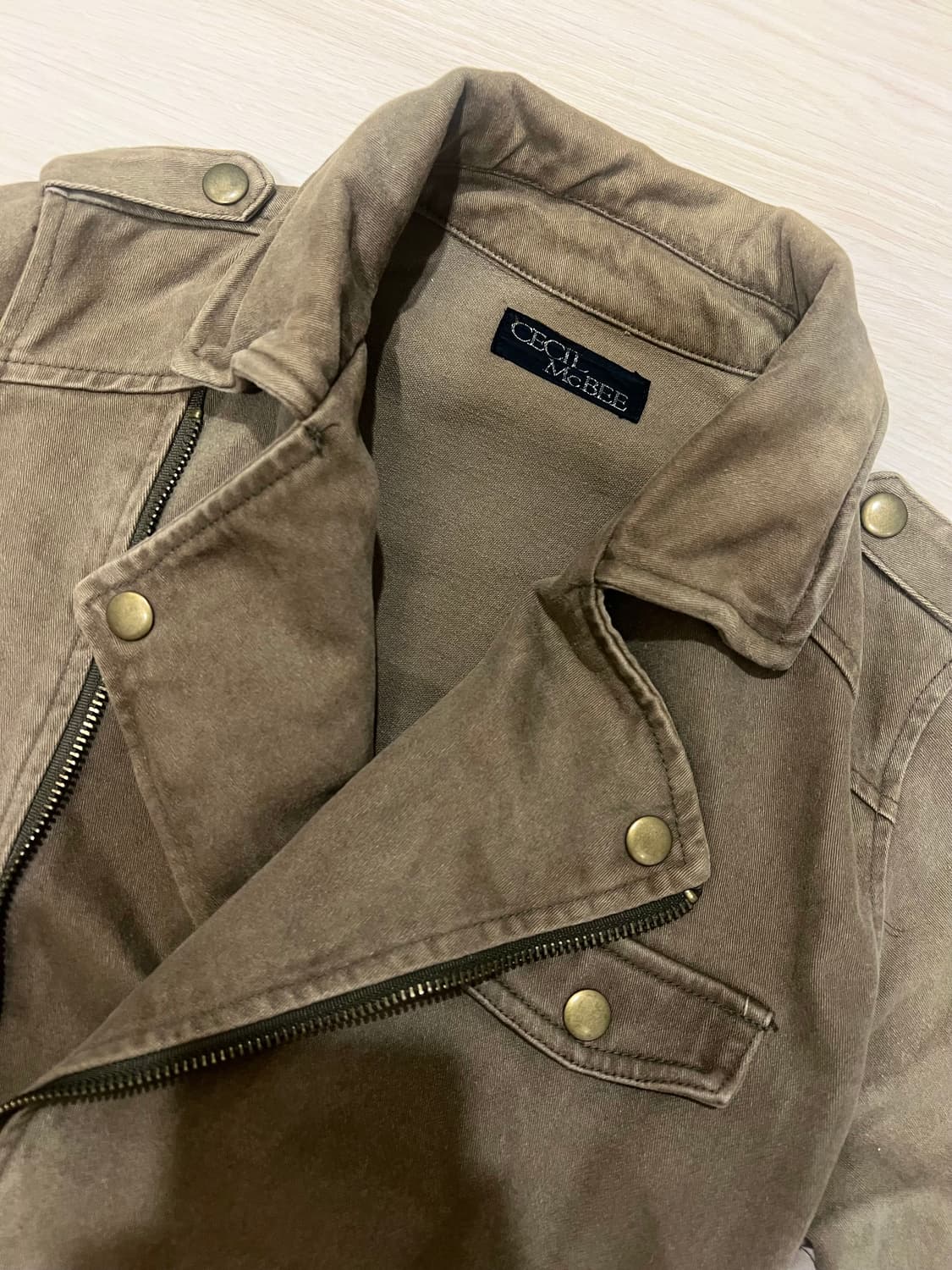 세실맥비 아일렛 디테일 베이지 빈티지 자켓 y2k 핀터깔 상품이미지2