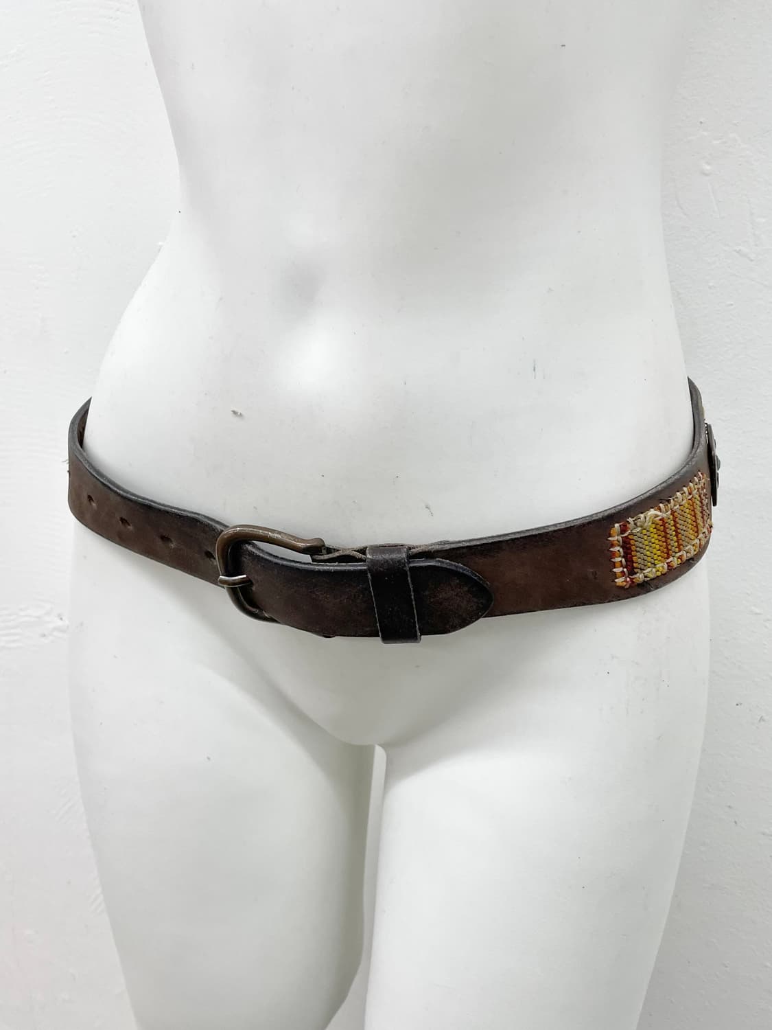 리얼레더 에스닉 스터드 버클 벨트 상품이미지3