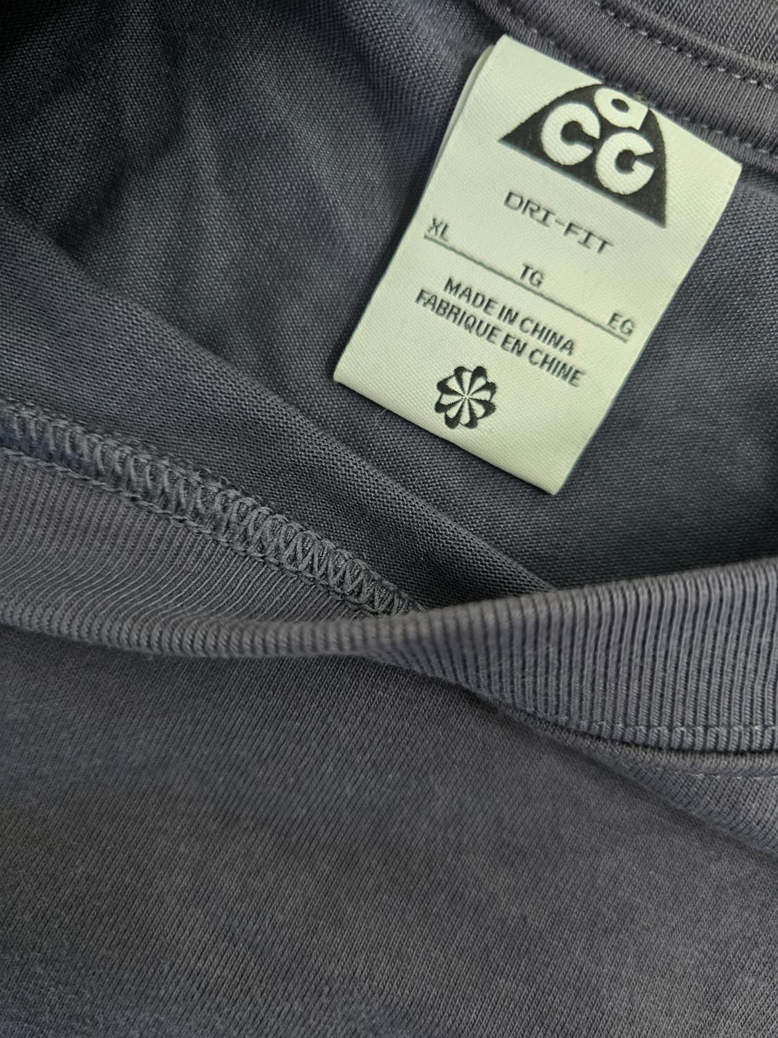 나이키 ACG 반팔 상품이미지2