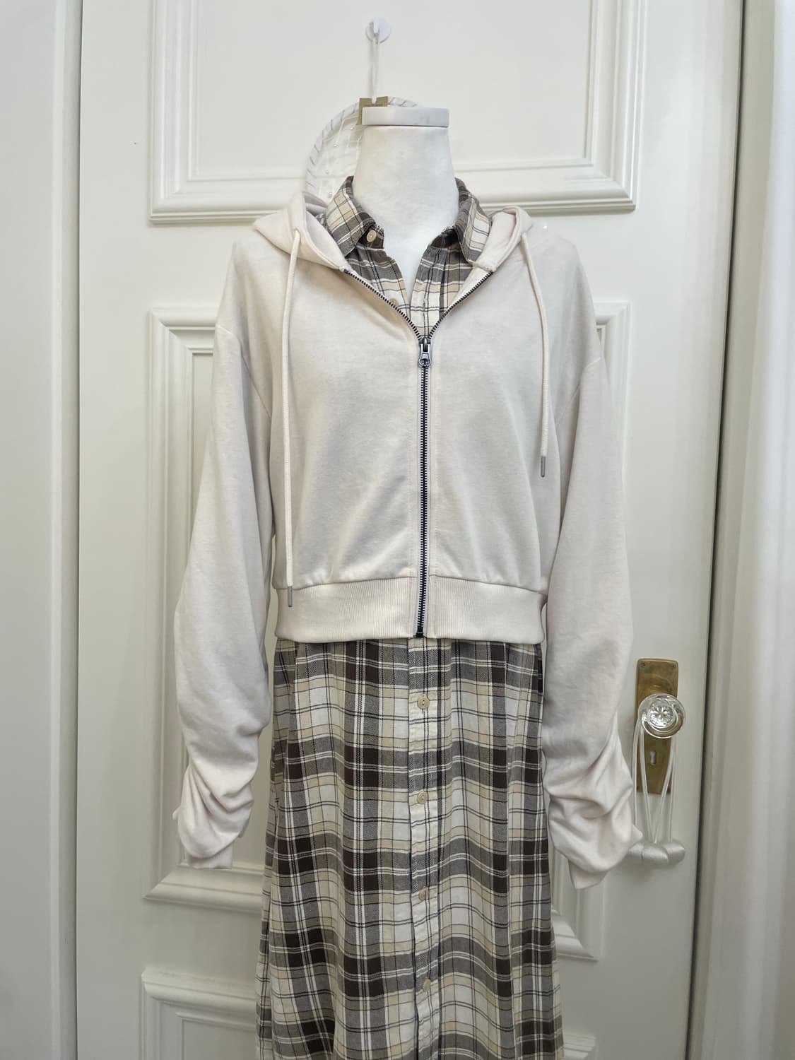 ivory sleeve shirring hoodie-zip(size-L) 상품이미지1