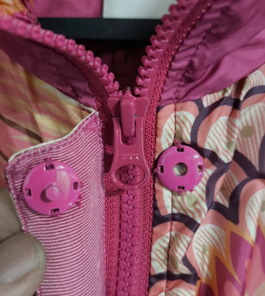 38 오일릴리 플로럴 프린트 바람막이 자켓 상품이미지3