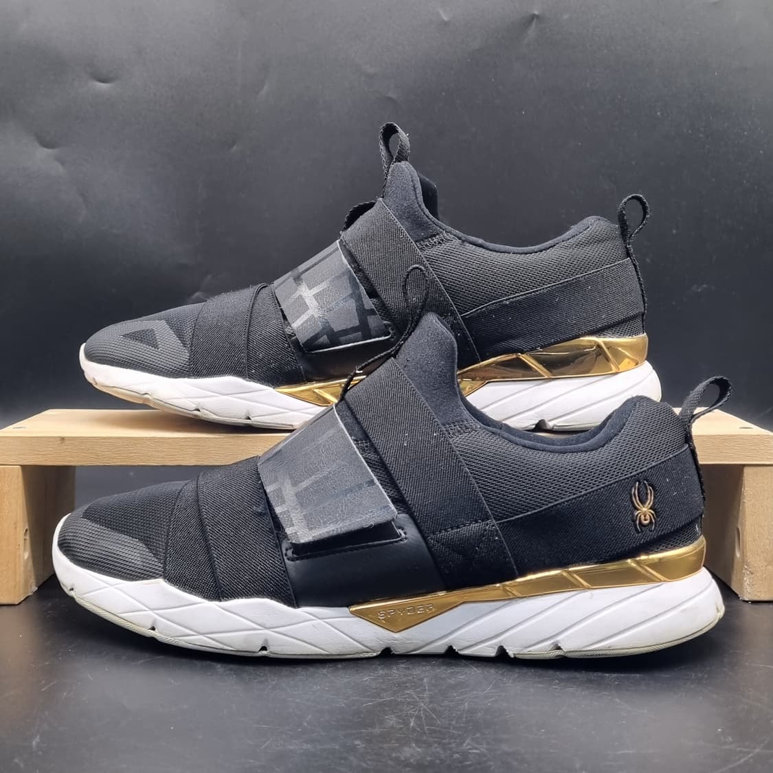 스파이더 블랙위도우 런 슬립온 290 상품이미지1