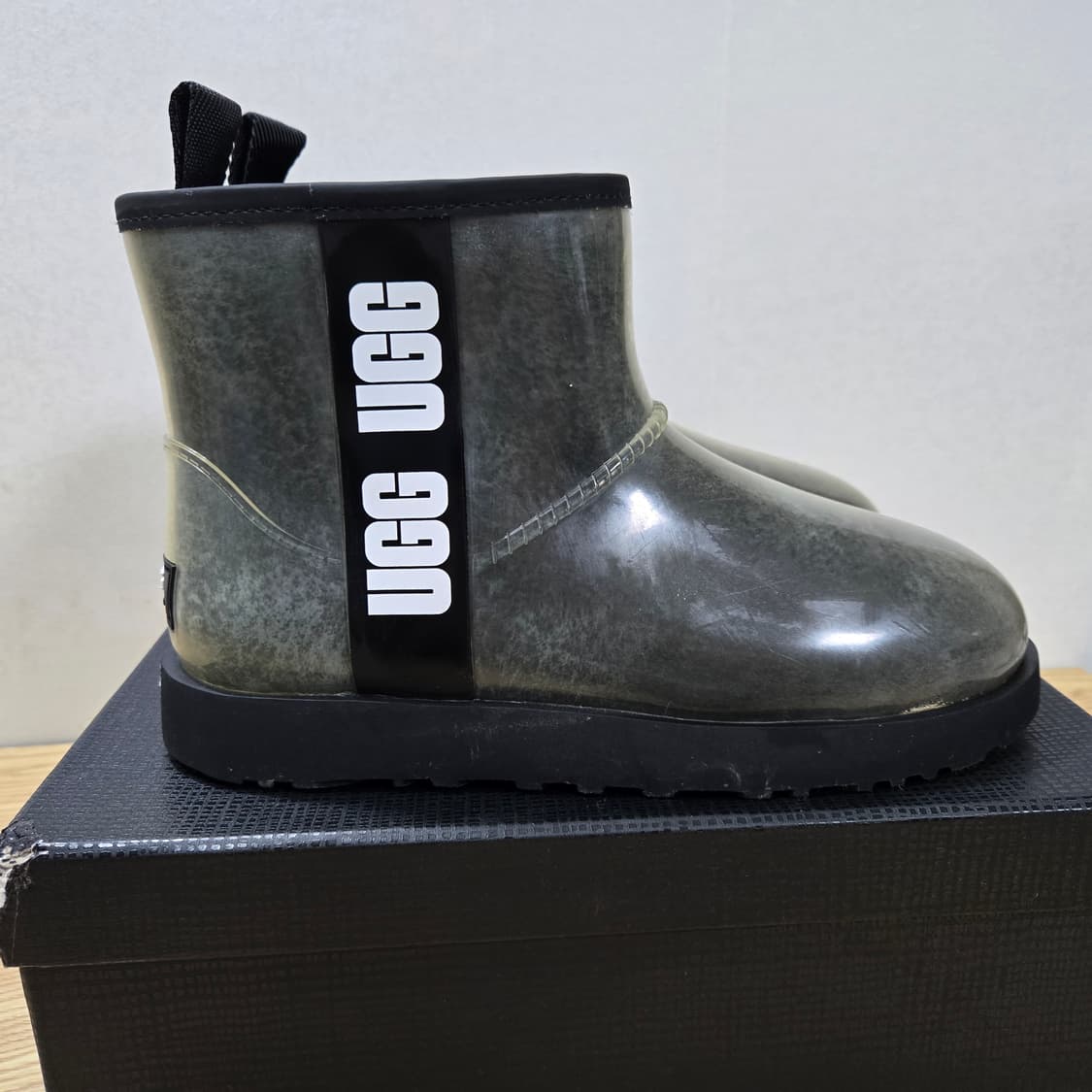 260 UGG 미국어그 클리어 미니 블랙 방수어그 상품이미지7