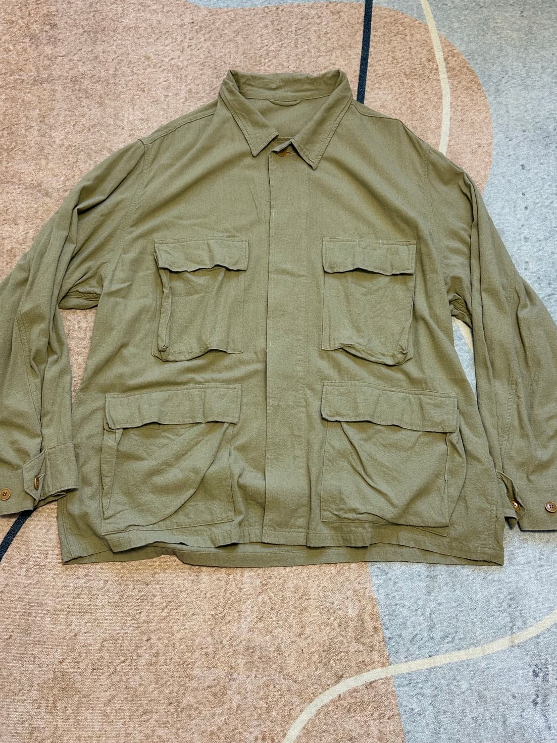 [3] 코모리(comoli) 25ss 로우 실크 BDU 자켓 카키 상품이미지3