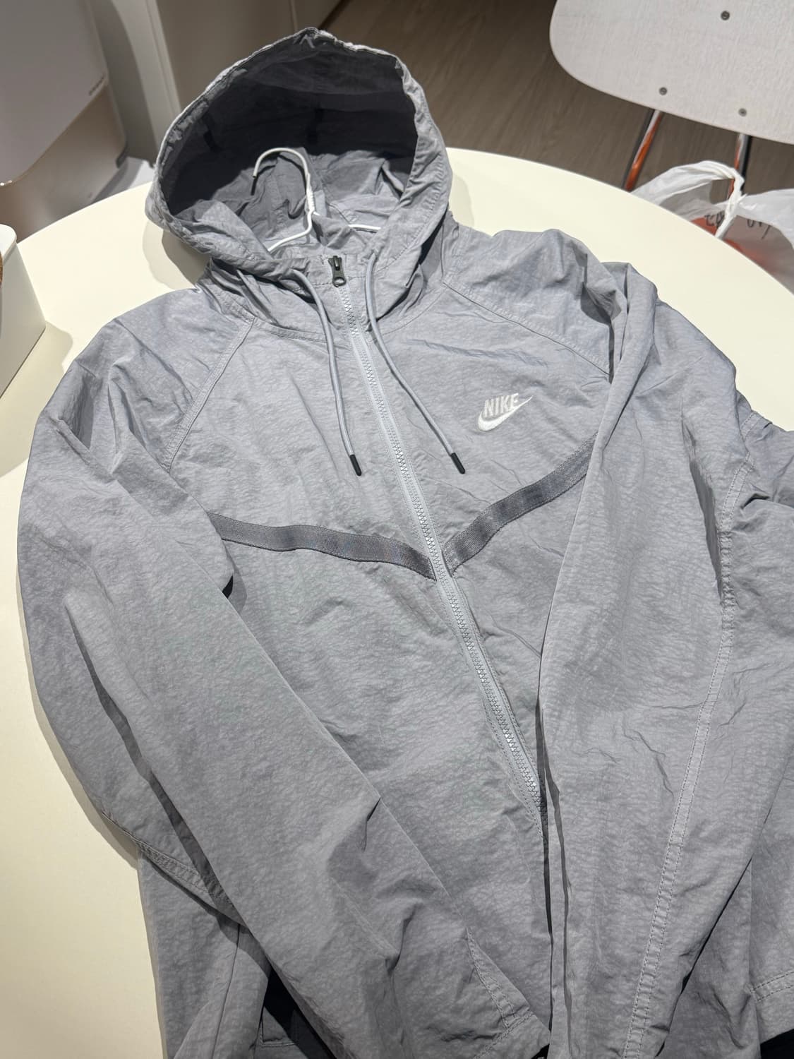 나이키 윈드러너 바람막이 스톤맛 상품이미지1