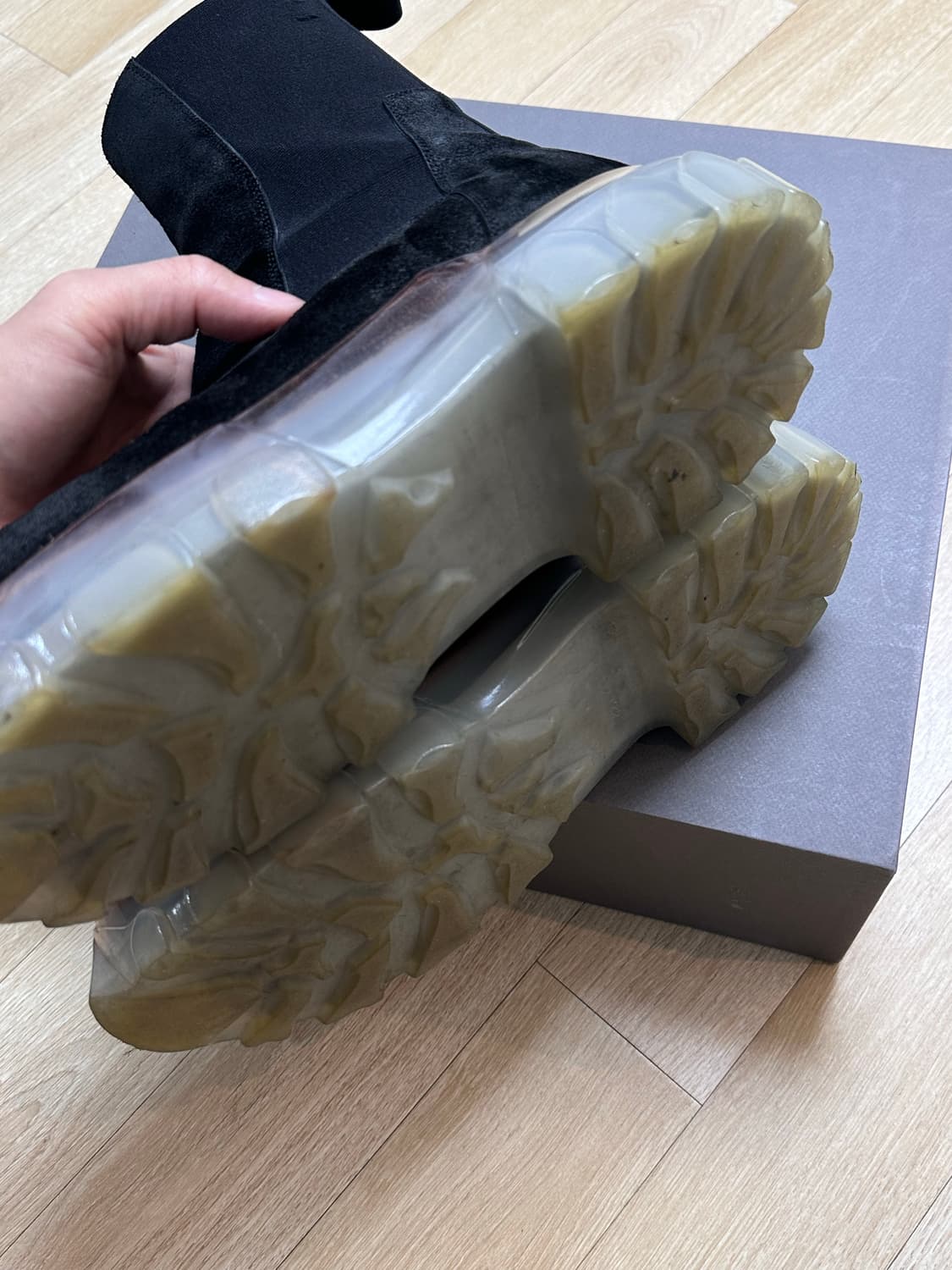 [42] 릭오웬스 트랙터 부츠 스웨이드 클리어솔 상품이미지9