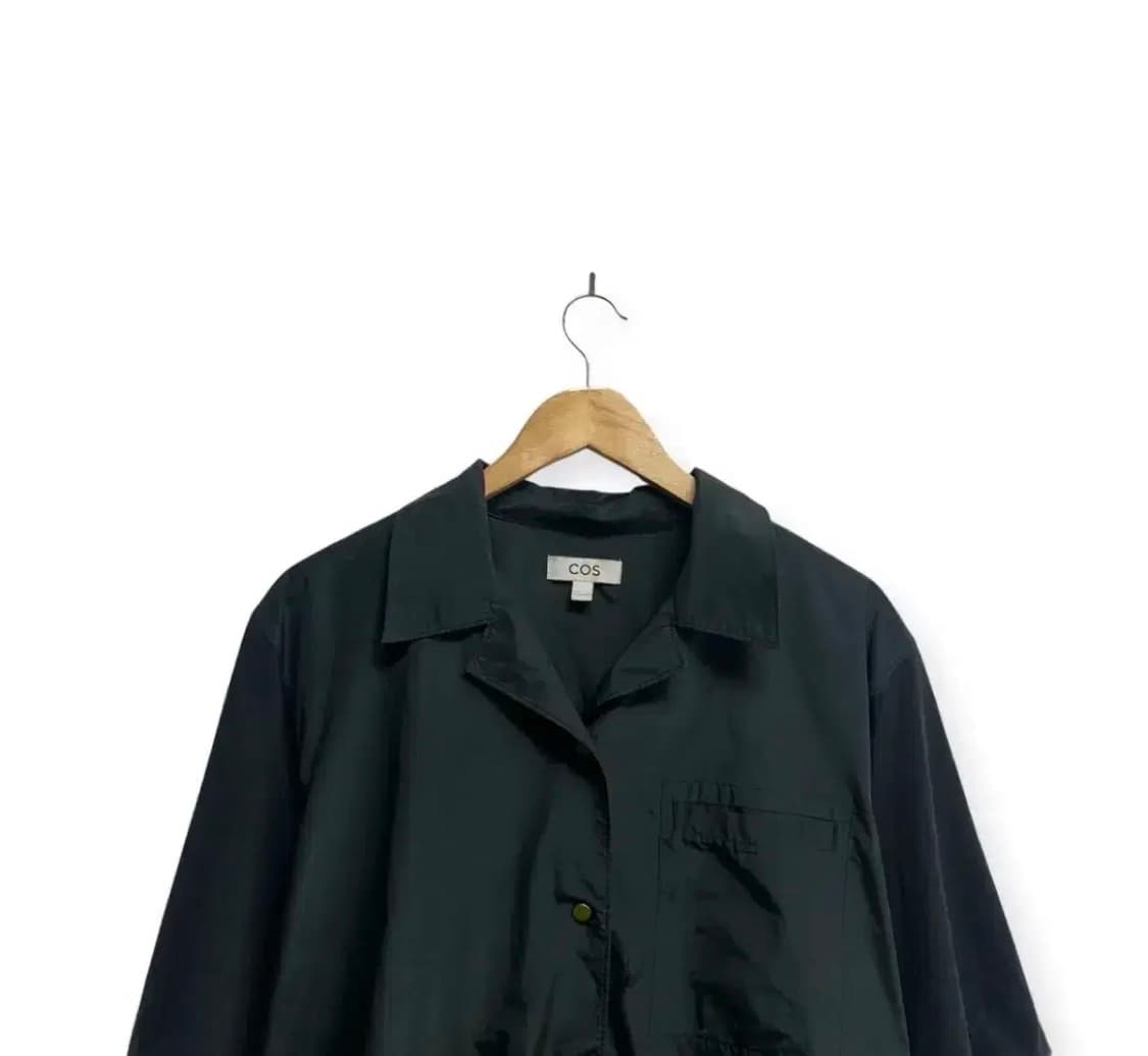 코스 COS 블랙 포켓 오버핏 반팔 셔츠 L-XL 상품이미지2