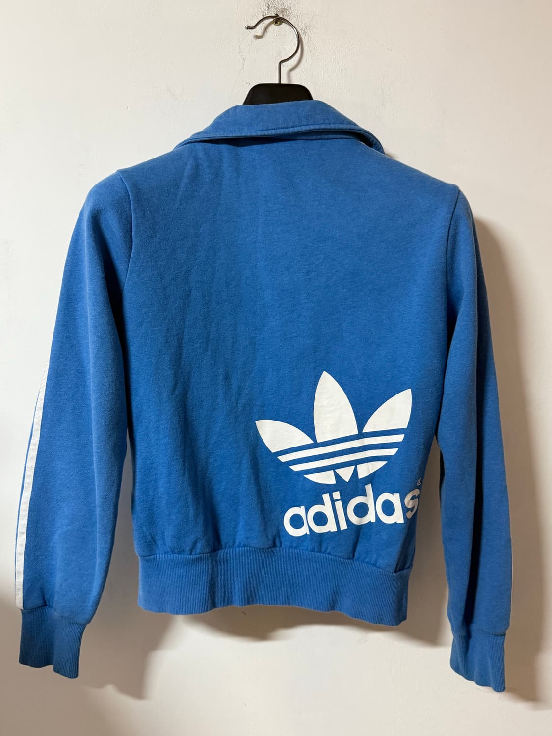 아디다스 Y2K 스카이블루 삼선 크롭 트랙탑 상품이미지3