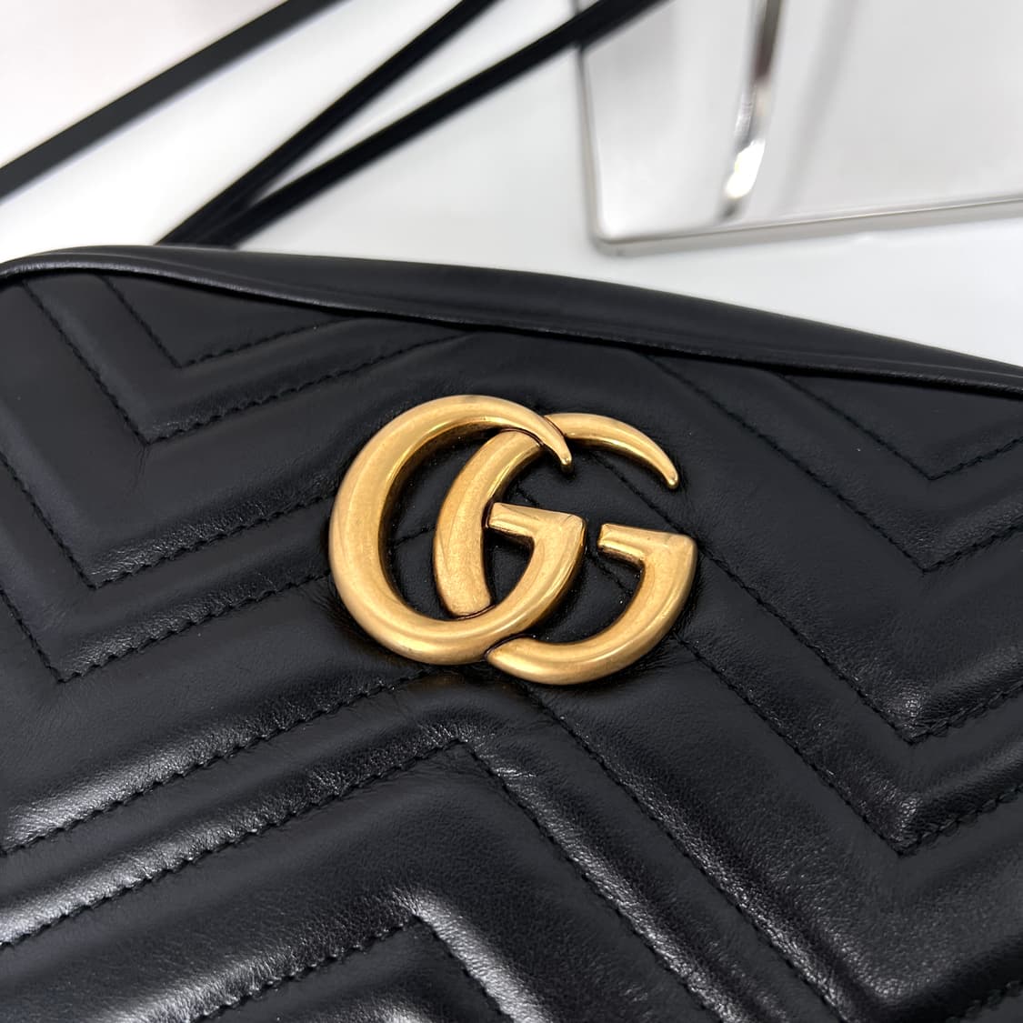 구찌 GG 마몽 마틀라세 크로스백 스몰 블랙 (447632) 상품이미지6