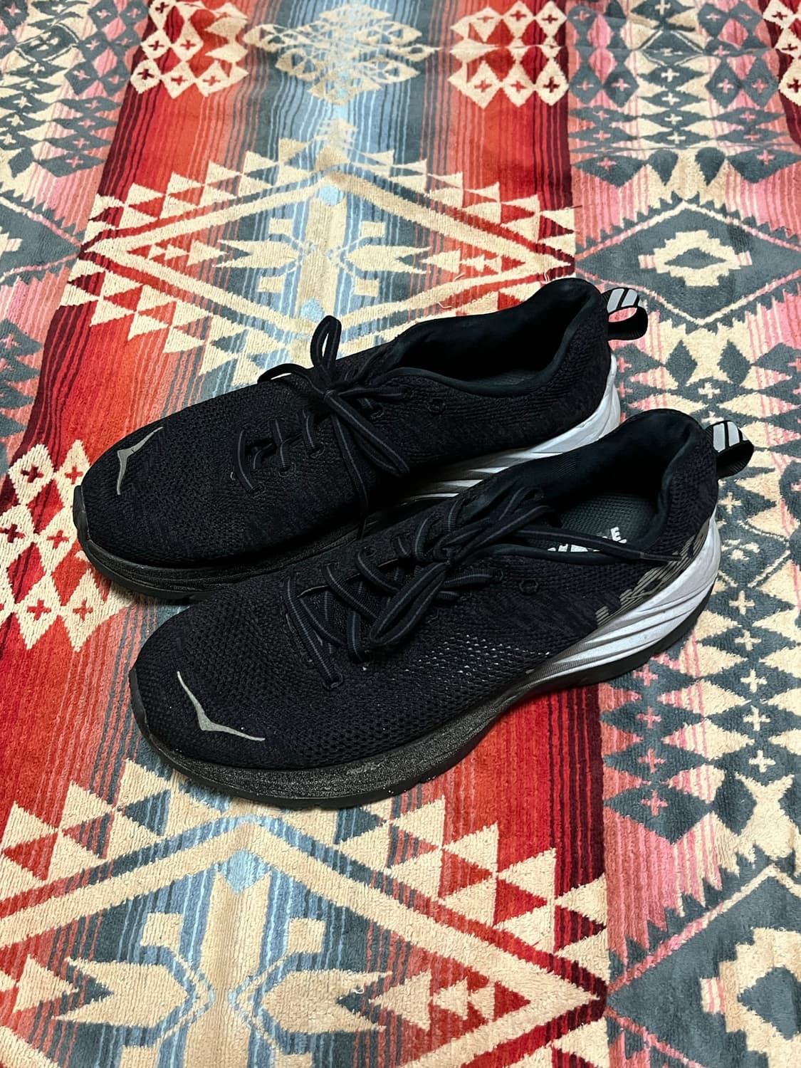 Hoka one one mach fly at night 상품이미지1
