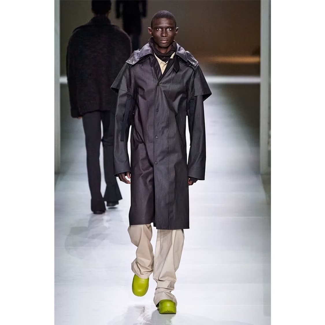 보테가베네타 20aw 오버사이즈 팬츠 상품이미지6