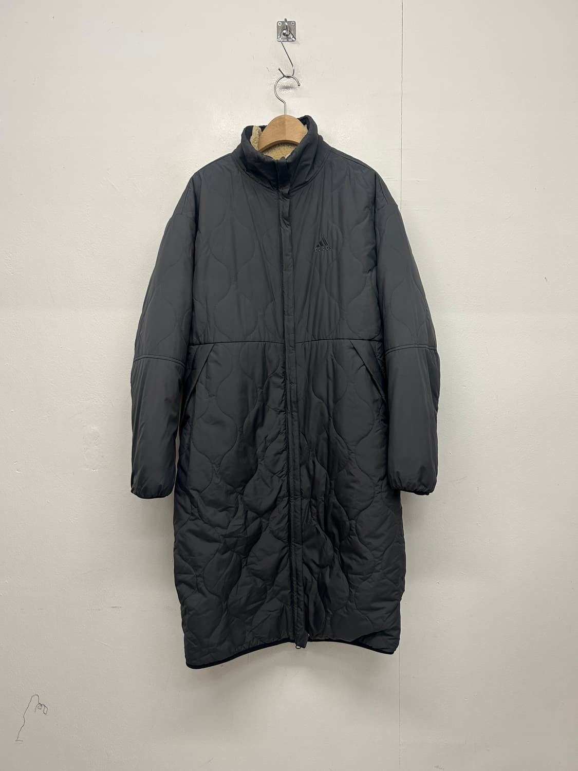 아디다스 리버시블 플리스&퀼팅 롱자켓입니다 상품이미지7