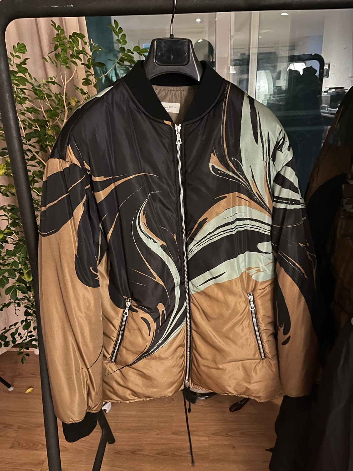 드리스 반 노튼 마블 패딩 상품이미지1