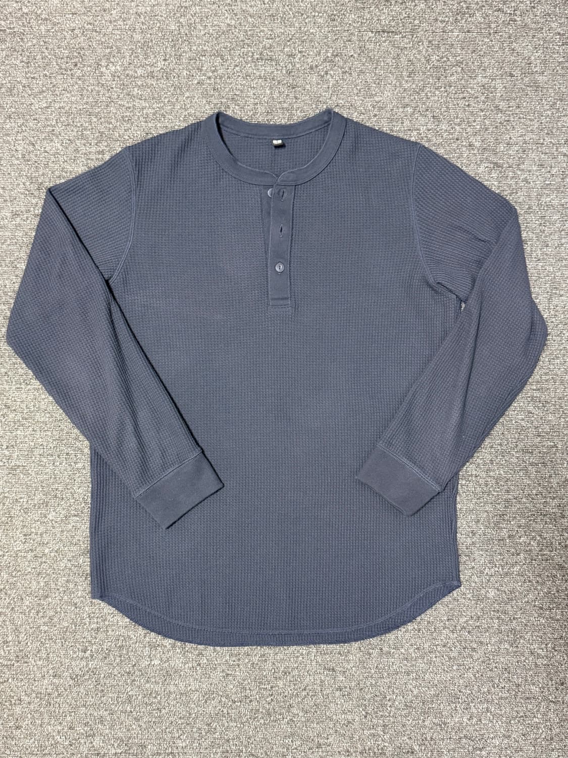 유니클로 헨리넥 니트 상품이미지1