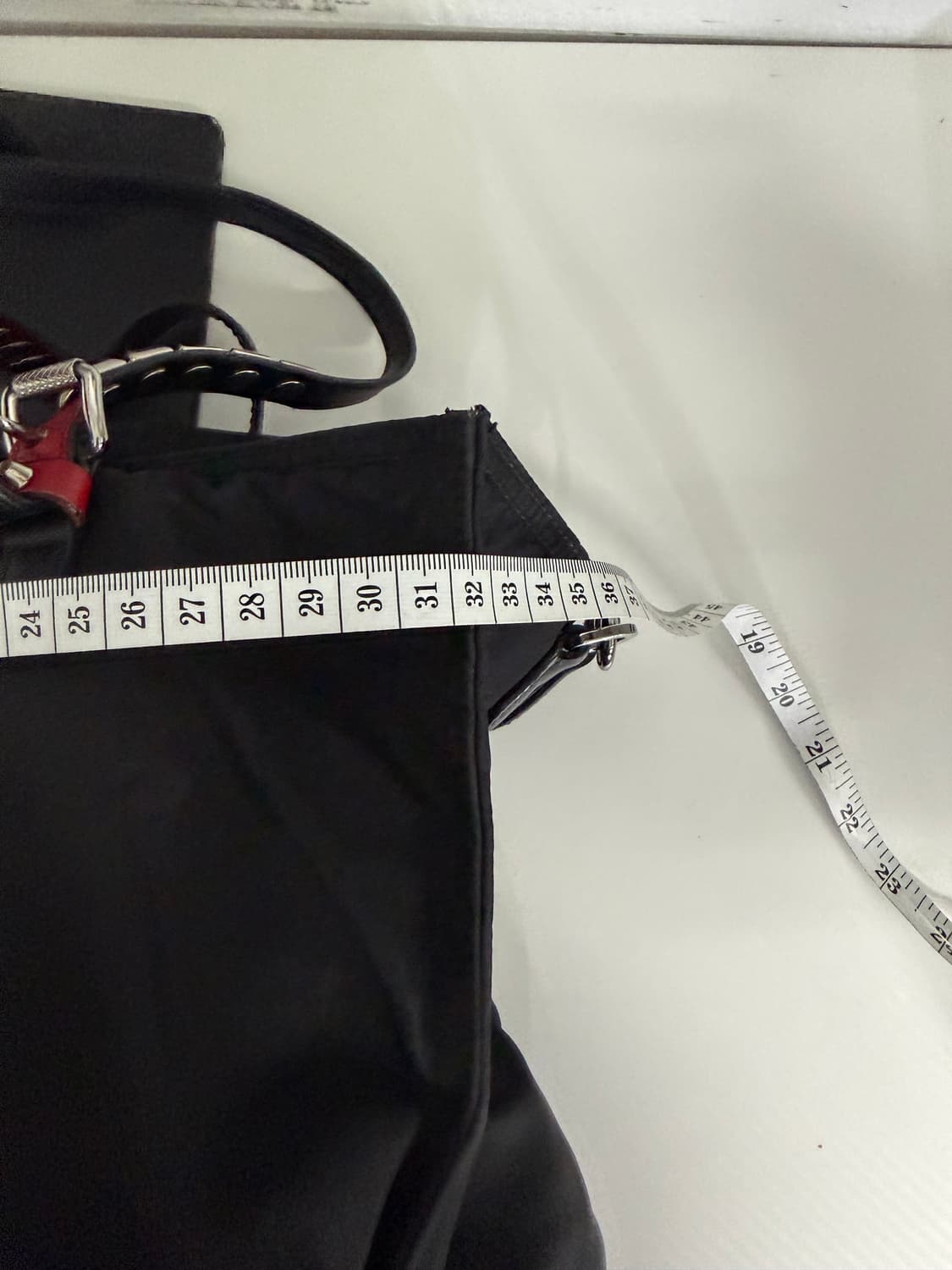 정품) 프라다 테수토 스터드 나일론백  상품이미지9