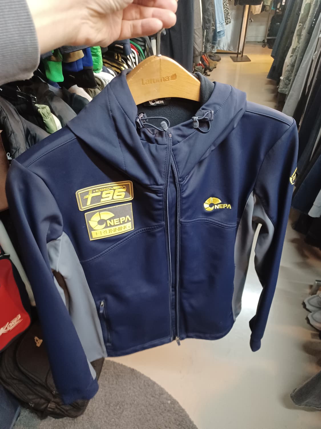 네파 러닝 안감기모 방수 후디자켓 m 상품이미지6