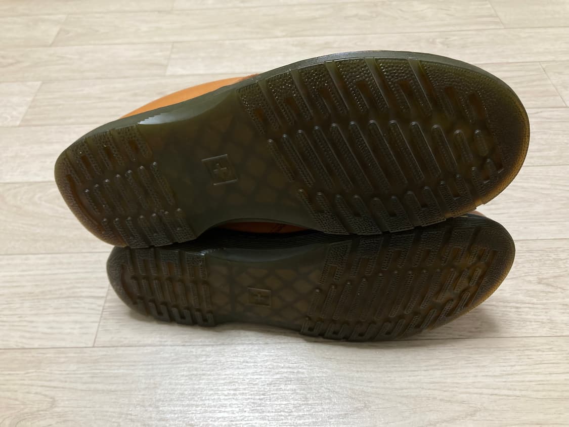 닥터마틴 앰버(Ember)부츠 UK8(270) 판매 상품이미지8