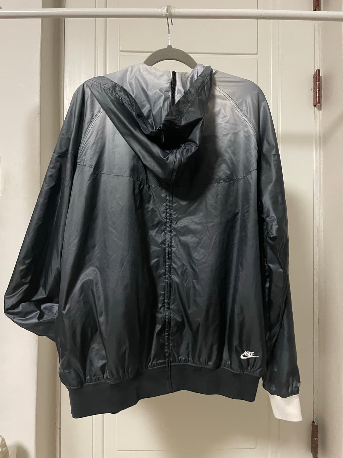 나이키 그라데이션 윈드러너 바람막이 상품이미지3