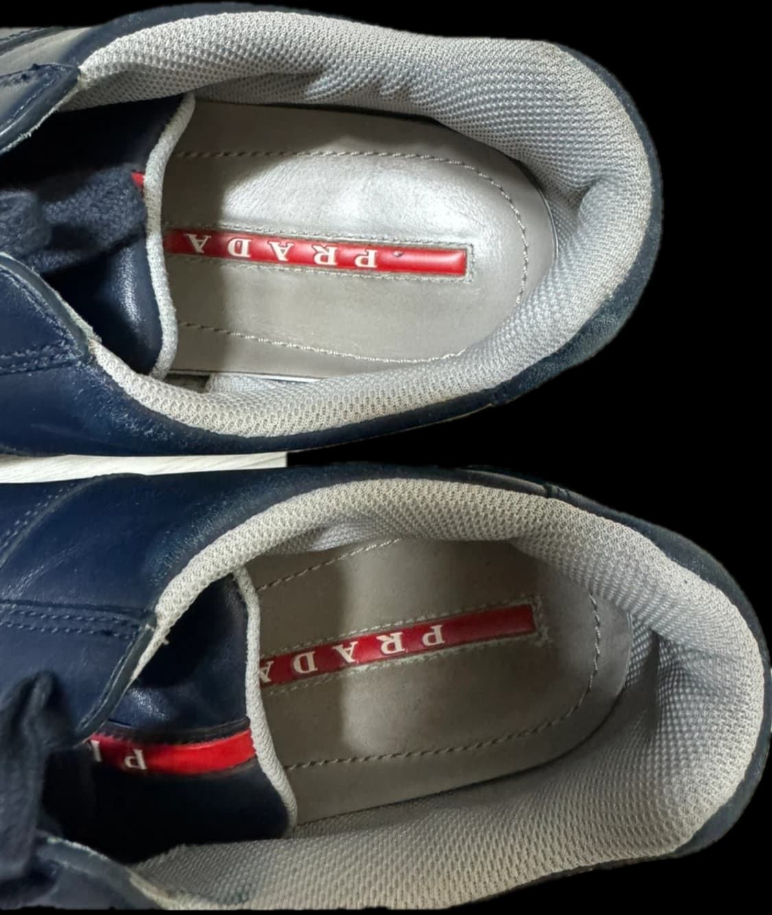 프라다 레더 네이비 스니커즈 상품이미지2