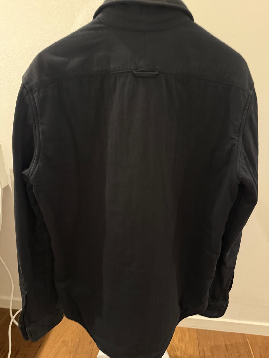 아크네 셔츠자켓 상품이미지5