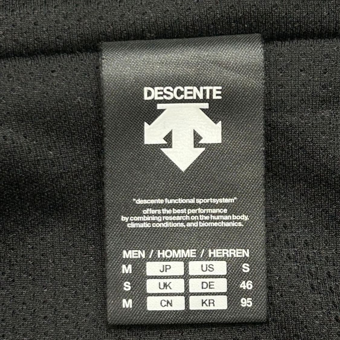 데상트 스위스 스키팀 쉐르파 플리스 집업 95 상품이미지7