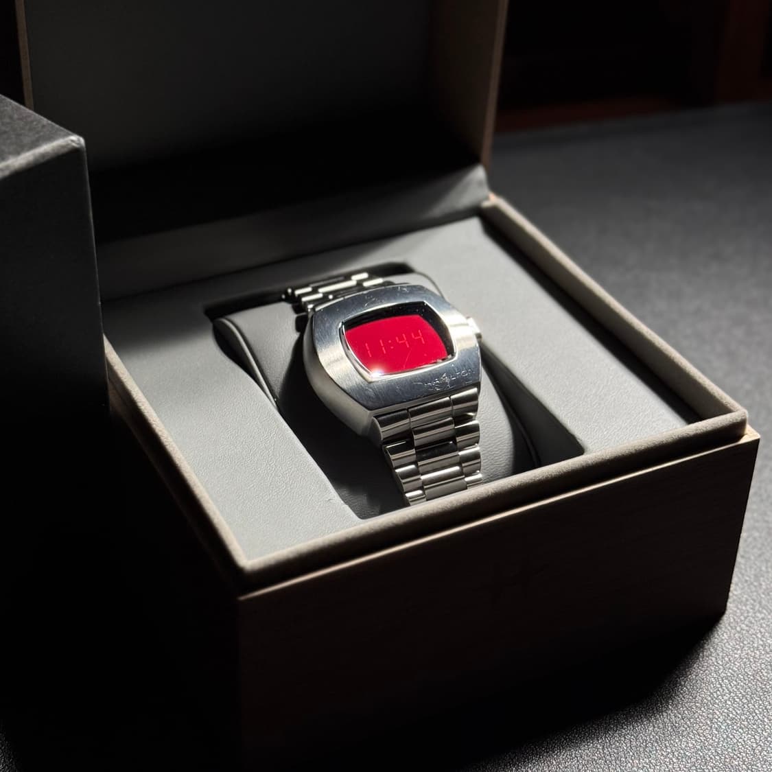 해밀턴 펄사 PSR 복각 디지털 시계 상품이미지2